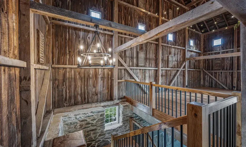 custom-barns-clarksburg-interior2